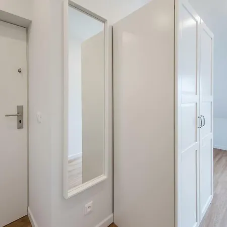 Czwarte Pietro 公寓 *